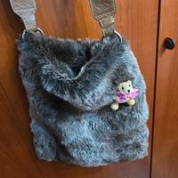 Borsa a tracolla in pelliccia