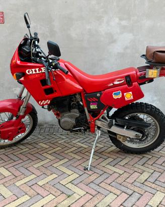 Gilera RC600 - 90'