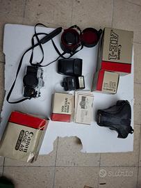 Macchina fotografica Canon AE-1 vintage (anni 70)