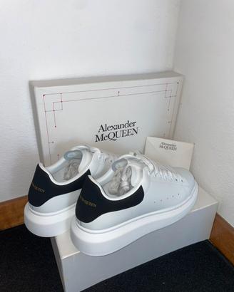Alexander Mcqueen