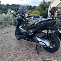 Honda Forza 350
