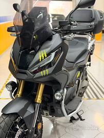 X-adv 750 travel