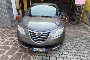Lancia y 0.9 Metano Eco.Chic