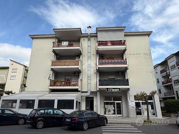 3 LOCALI A CORIGLIANO-ROSSANO