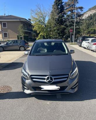 MERCEDES BENZ Classe B200d Sport