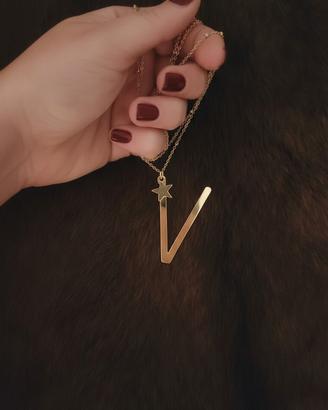 COLLANA con iniziale V