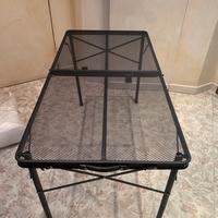 Tavolo da giardino in rete