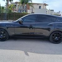 Maserati Levante V6 Diesel AWD Gransport