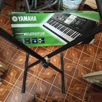 pianola nuova con supporto 