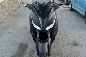 Yamaha X Max