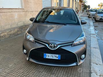 Toyota Yaris 1.0 5 porte Active