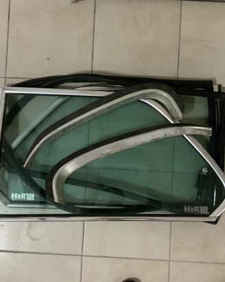 BMW E21 (315, 316, 318, 320) vetri posteriori