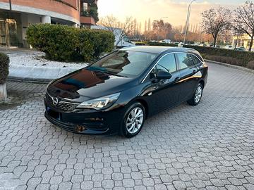Opel Astra sports tourer business elegance 