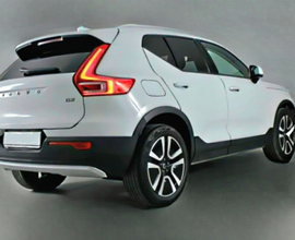 Volvo xc40 t3 geartronic moment pro