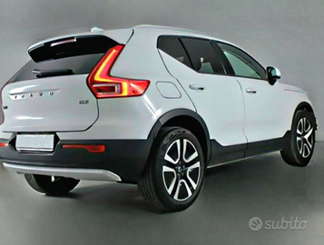 Volvo xc40 t3 geartronic moment pro