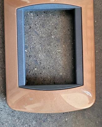 placca/placche btcino livinglight