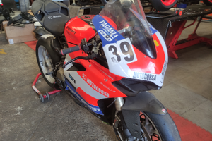 Ducati Panigale 1299 Race