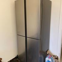 Frigorifero quattro porte Hisense