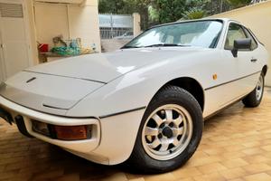 Porsche 924/944 - 1983
