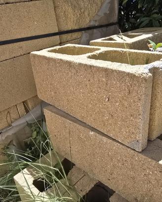 Blocchi splittati (20x40x20 cm) gialli- pancale