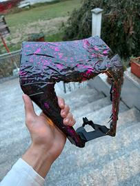 Mascherina Ktm rivestita in carbonio forgiato