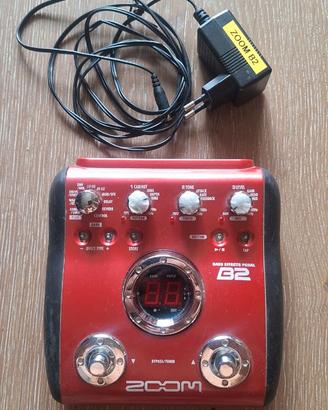 Zoom B2 Multieffetto per basso + alimentatore