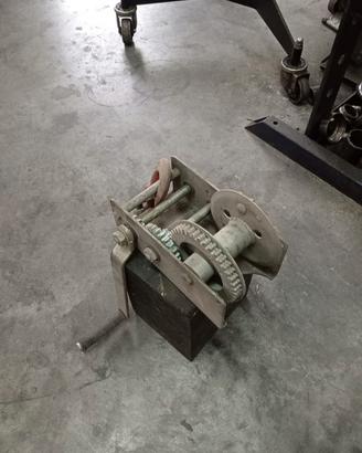 VERRICELLO CON RIDUTTORE MANUALE