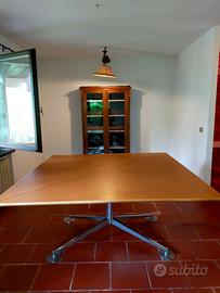 Tavolo desing Knoll