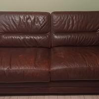 Set di due divani in pelle