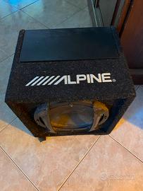 Subwoofer alpine attivo