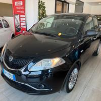 Lancia Ypsilon 1.2 69 CV 5 porte Silver