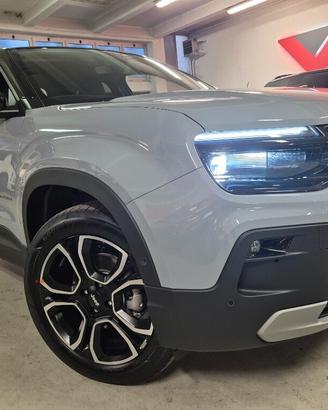 Jeep Avenger 1.2 Turbo 110 CV MHEV Summit