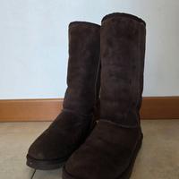 UGG classic tall chocolate