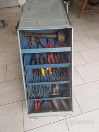 Carrello porta attrezzi Usag. 