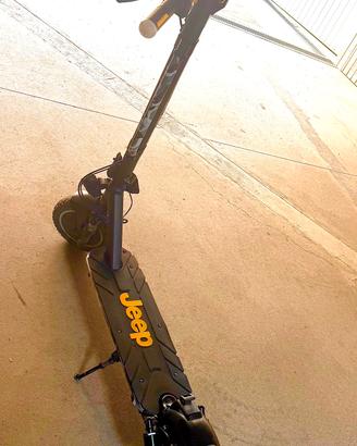 Monopattino elettrico jeep urban camou 