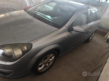 Opel Astra SW
