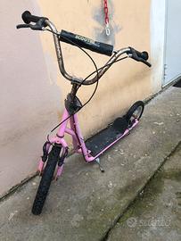 Monopattino Rosa