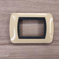BTICINO L4803GT PLACCA LIVING INTERNATIONAL