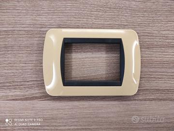 BTICINO L4803GT PLACCA LIVING INTERNATIONAL