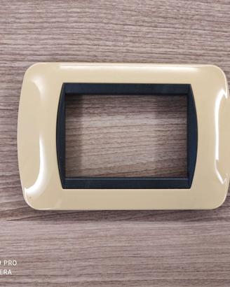 BTICINO L4803GT PLACCA LIVING INTERNATIONAL