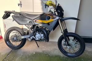 Moto Husqvarna 50 racing