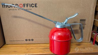 Oliatore da officina a pompa manuale