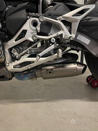 Slip on Akrapovic panigale streetfighter v4