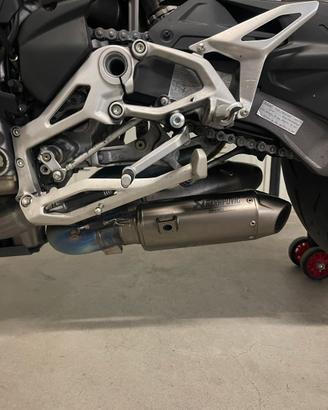 Slip on Akrapovic panigale streetfighter v4