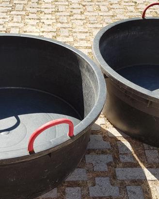 CONTENITORI IN RAME E PLASTICA PER TRAVASARE