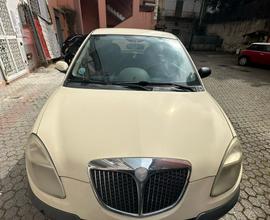 Lancia Y