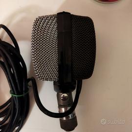 Microfono AKG D12
