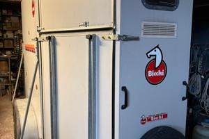 Trailer van trasporto cavalli