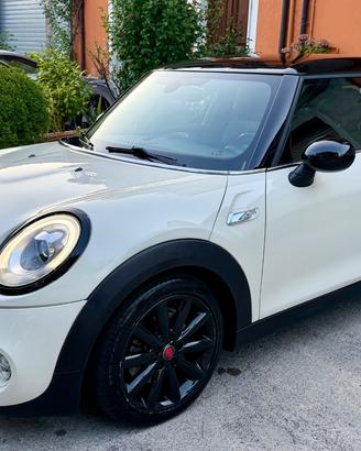 Mini 2.0 Cooper SD Hype 5 porte