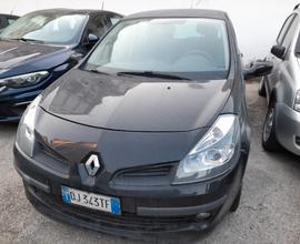 Renault Clio 1.2 16V 5 porte Le Iene